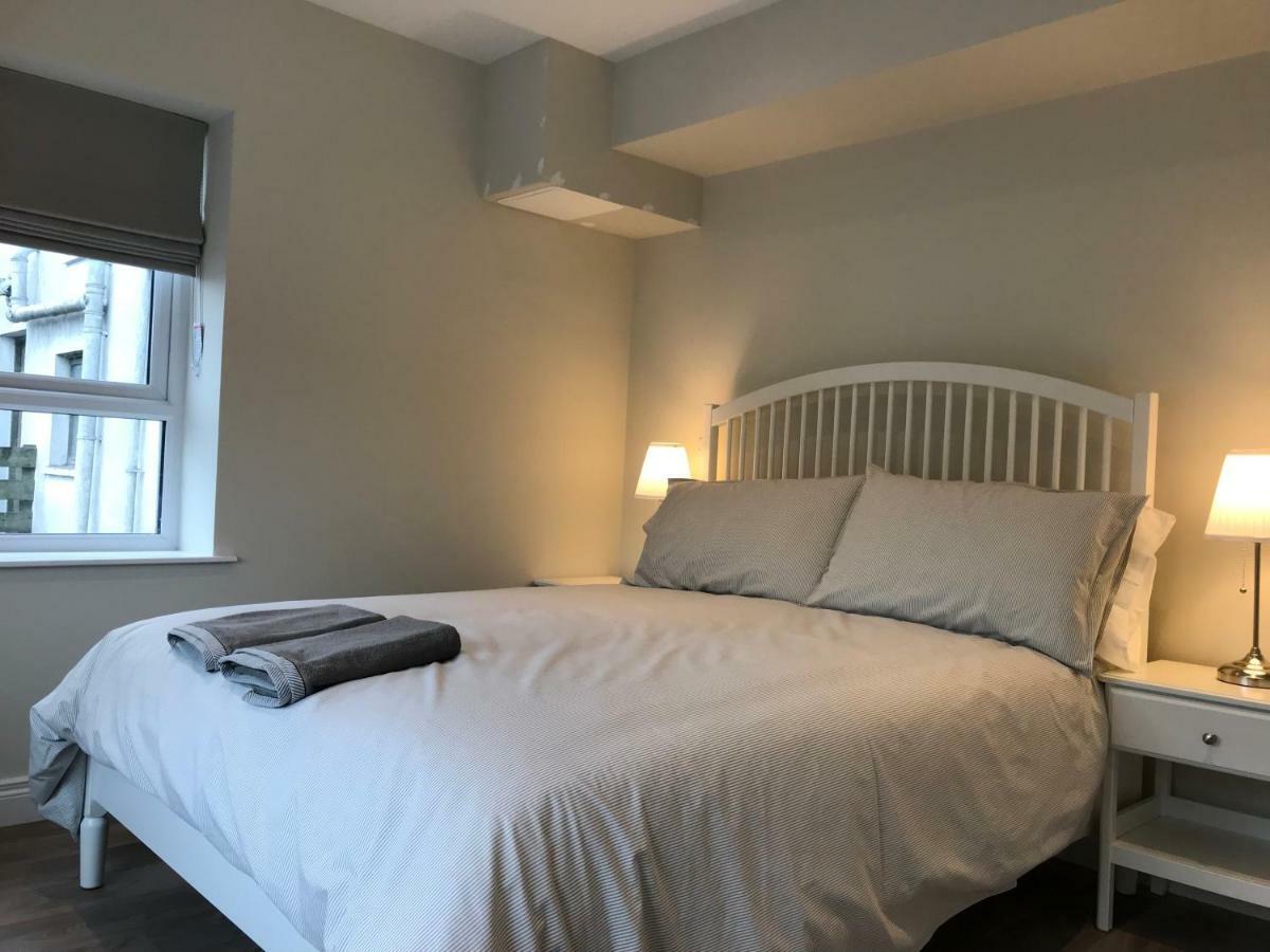 Bush House Accommodation - The Courthouse Apartment Bushmills Ngoại thất bức ảnh